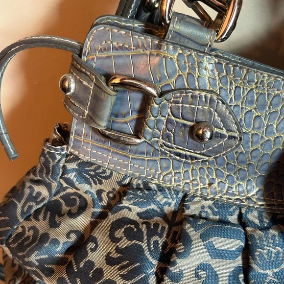 Guess Blue Patterned Large Shoulder Bag - Picture 6 of 7